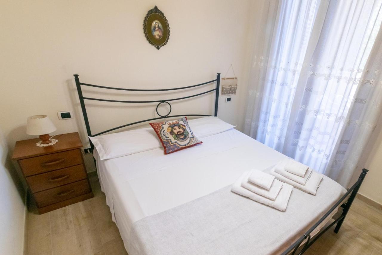 Corallo Holiday House Acitrezza Aci Trezza Exterior photo